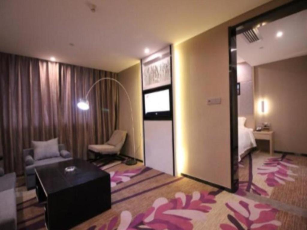 Lavande Hotel Nanchang Ai XI Hu Subway East Station Branch Exterior photo